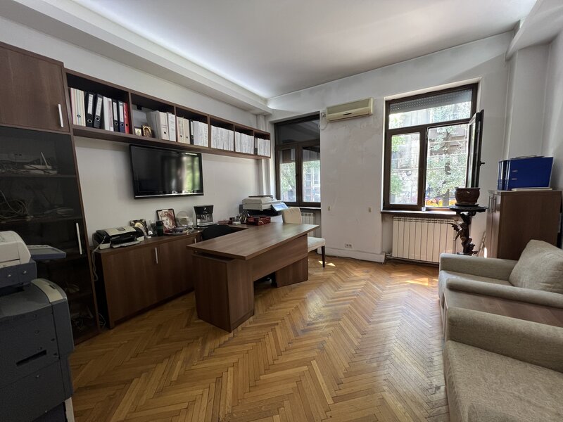 Armeneasca, bd. Carol 1, stradal, 4 cam., 108 mp
