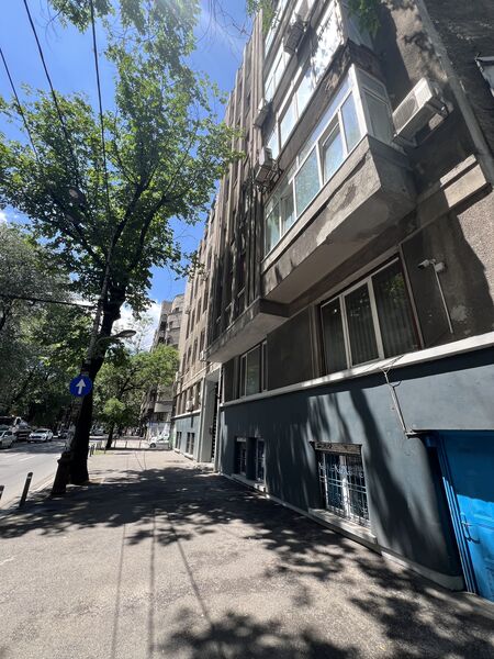Armeneasca, bd. Carol 1, stradal, 4 cam., 108 mp